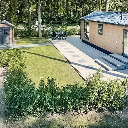 2 Bedroom Stacaravan In *