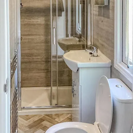 2 Bedroom Stacaravan In Campeggio Harderwijk